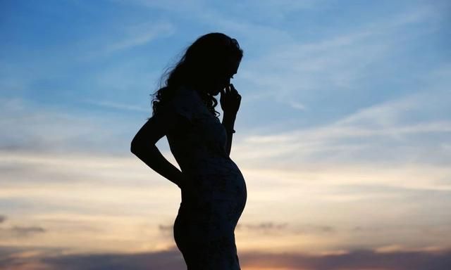 有一种压力叫做职场妈妈：怀孕上班时，做梦都会梦到自己被辞退