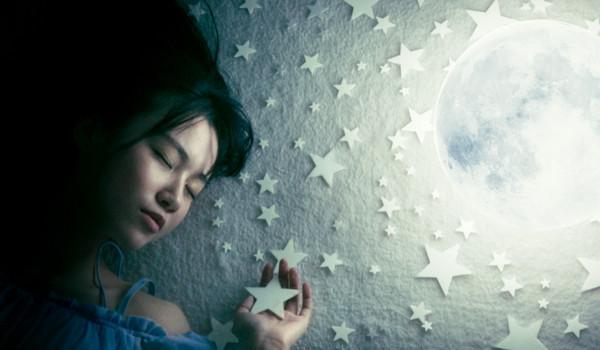 女人梦到死去的人说话：