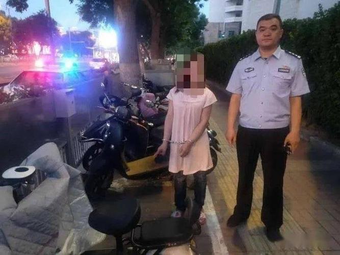 女人梦到自己的车被偷：梦见车被偷了