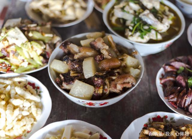 梦见吃大鱼大肉：周公解梦晚上梦见吃大鱼大肉第二天会发生什么
