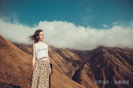 梦见自己拉屎并看到屎什么预兆,女人梦见自己拉屎并看到屎却冲不走图3