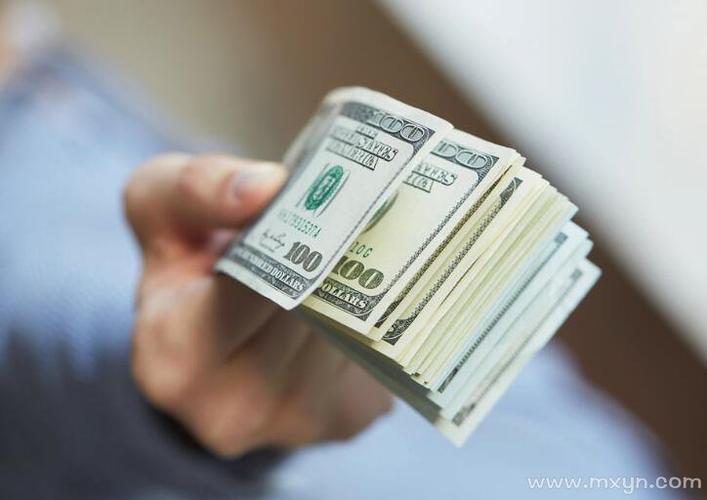 做梦梦见别人给我很多现金