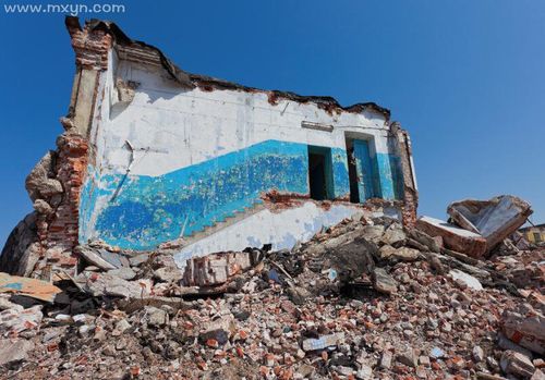 梦见地震楼房倒塌是什么征兆