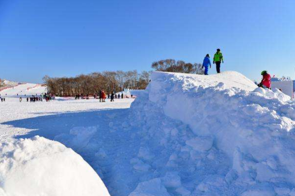 女人梦见下大雪,已婚女人梦见下大雪是什么预兆周公解梦图6