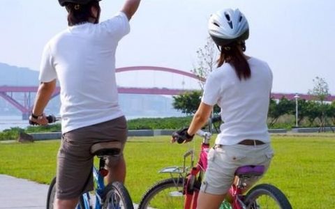 梦见骑自行车回家,梦见骑自行车带家人回家