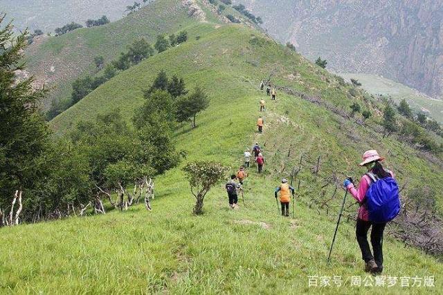 梦见很多大山什么意思