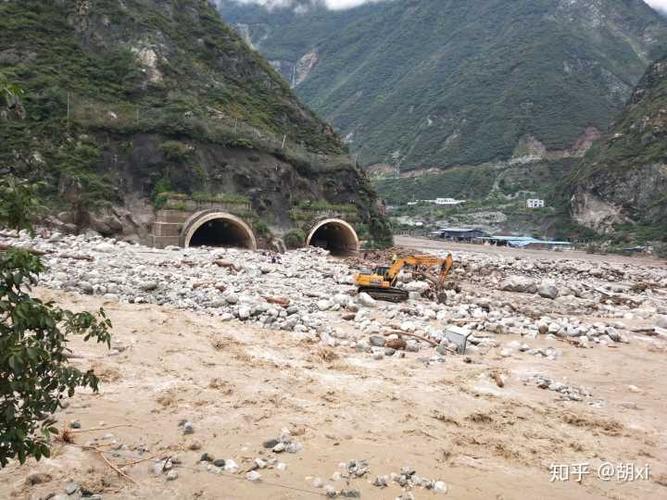 梦见泥石流山体滑坡是什么预兆