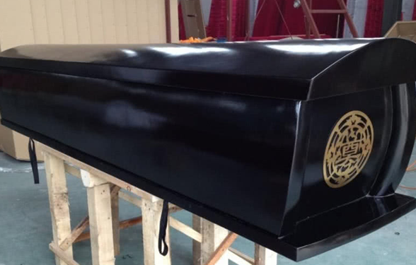 红棺材与黑棺材的区别,棺材有黑有红有金色好吗图6