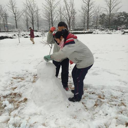 男人做梦梦见下大雪是什么意思