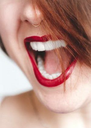 女人梦见自己牙掉好多是什么意思 女人梦到自己牙掉好多有什么预兆