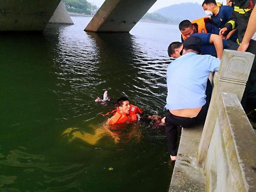 梦见老公跳水救人是什么意思