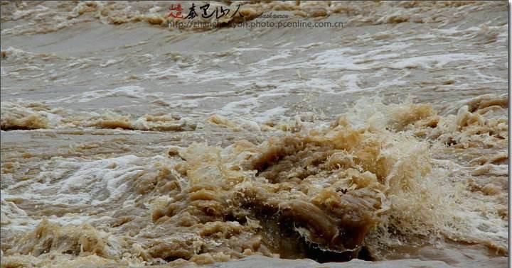 周公解梦梦见山崩地裂洪水泛滥