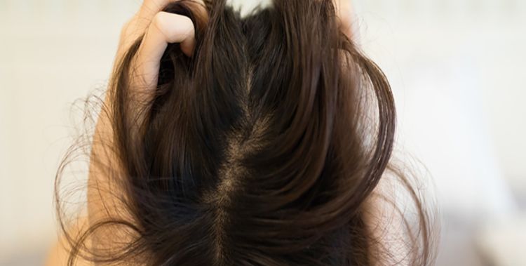 女人梦见洗头发预兆图1