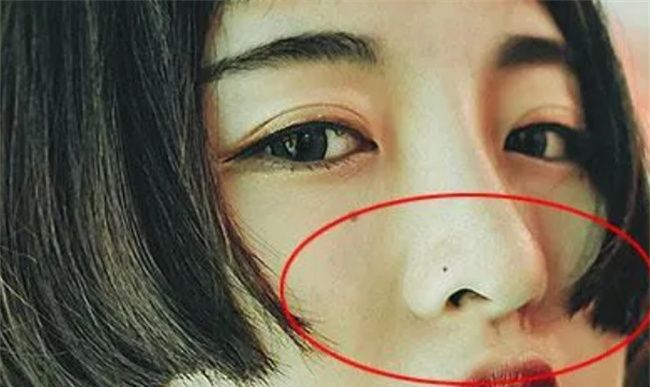 女性鼻翼左侧有痣旺夫，鼻子左侧有痣的韩国女演员图1