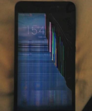 手机屏幕坏了修一下要多少钱