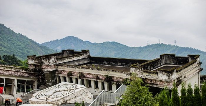 梦到自家房屋倒塌预示什么图2