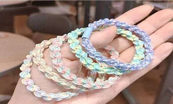 怎么编织手链简单方法皮筋,怎样用皮筋编手链视频教程图2