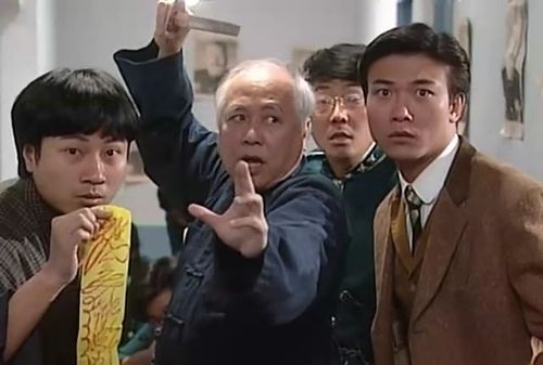一部香港电视剧大头绿衣斗僵尸插曲歌词大至是细路你想什么~~细路