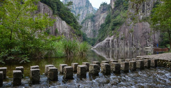 梦见垮石岩是什么意思图1