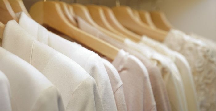 梦见别人衣服破了让我给补一下图2