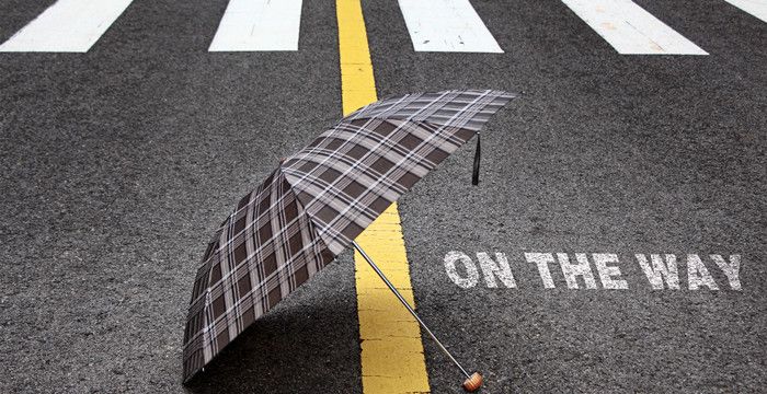 梦见雨伞是什么意思，梦见交钱是什么意思 梦见交钱给别人图1