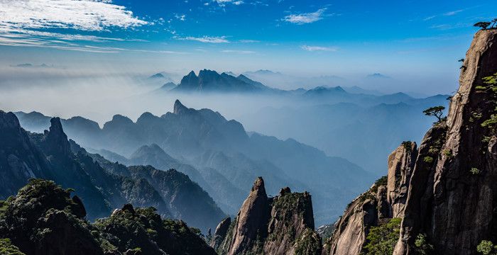 梦见自己在山坡灭火，梦见山上火灾自己去救火图2