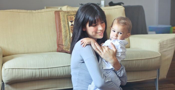 女人梦见婴儿吃自己奶，梦见小孩子吃自己的奶图2