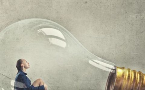 梦见陌生男人强行要霸占我，梦见别人想强行占有我没成功