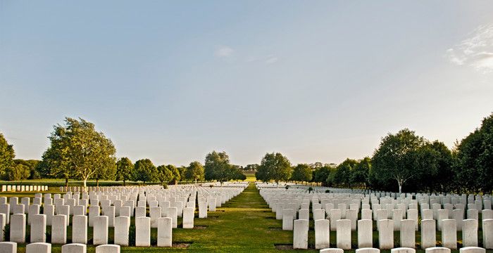 梦见己死亡的长辈活了并对自己说话图1