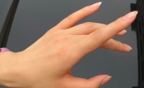 女人梦见剪脚指甲啥预兆，梦见脚指甲长长了是什么意思图1