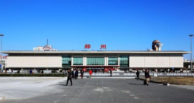 郑州高铁站是哪个站离郑新国际机场近