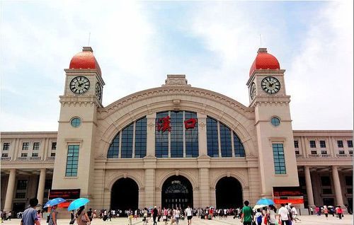 汉口火车站到武昌火车站坐地铁多久
