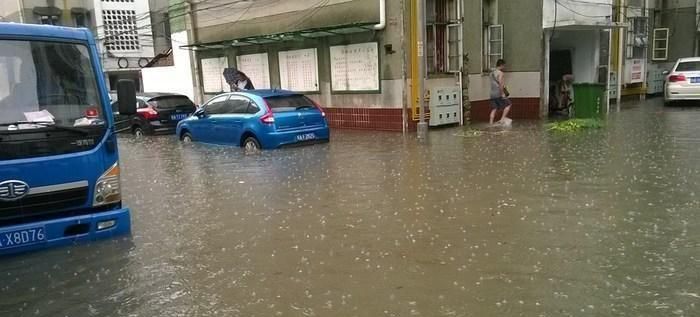 梦见暴雨涨水是什么征兆