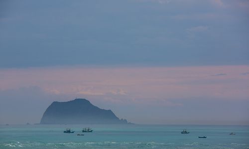 沧海桑田的沧海指的是哪个海