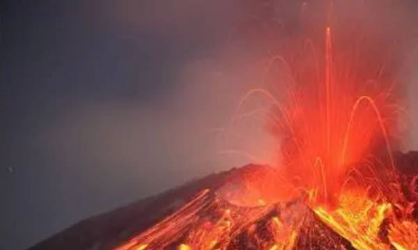 梦见火山爆发逃跑是什么意思,女人梦见火山爆发逃跑预示什么图1