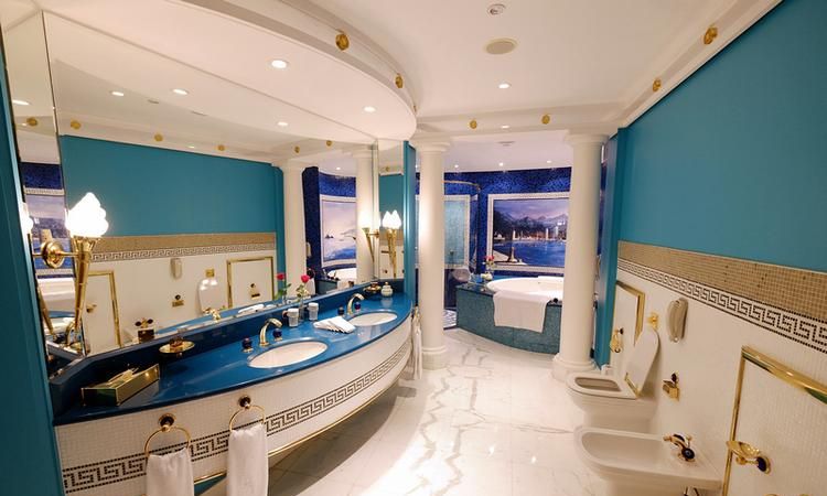 迪拜帆船酒店住一晚多少钱